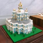 Lezi 8042 World Architecture Smolny Cathedral Church Monastery DIY Mini Diamond Blocks Bricks Building Toy for Children 2